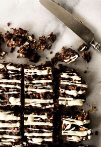 Popcorn-Infused Cranberry Bars Image 6