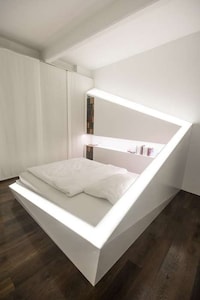 Angular Partitioned Sleepers Image 5