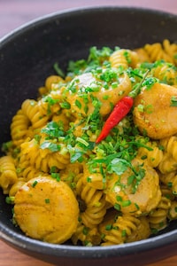 Seafood Curry Pasta Image 2