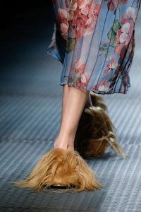 Luxurious Shaggy Slippers Image 2