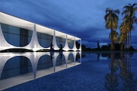Architectural Concrete Vases Image 3