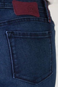 Flexible All-American Jeans Image 5