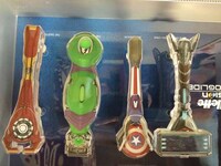 Cinematic Super Hero Razors Image 2