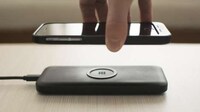 Magnetic Smartphone Chargers Image 2