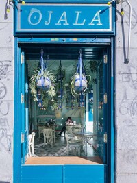 Kaleidoscopic Cafe Interiors Image 4