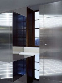 Luxury Retail Outposts Image 3
