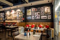 Aviation-Themed Airport Bars Image 2