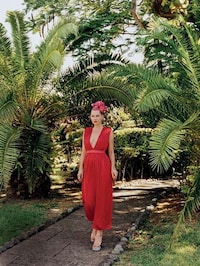 Impassioned Vacationing Editorials Image 2
