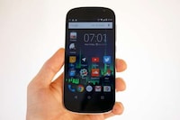 Improved Dual-Screen Phones Image 2