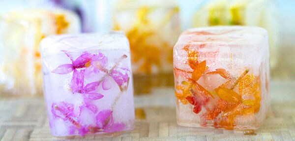 22 Edible Floral Treats
