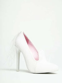 Unicorn-Inspired Pumps Image 3