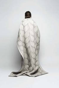Minimal Decorative Blankets Image 2