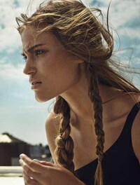 Bronzed Summer Editorials Image 4