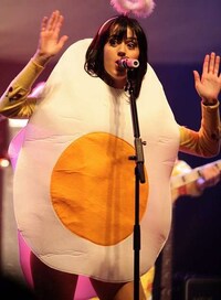 Singers as Fried Eggs