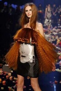 Giant Face Dresses Image 3