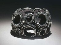 Zany Zipper Fashion Accessories Image 4