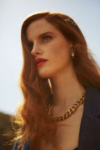 Couture Cave Editorials Image 7
