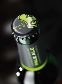 Three-Pack Beer Branding Image 4