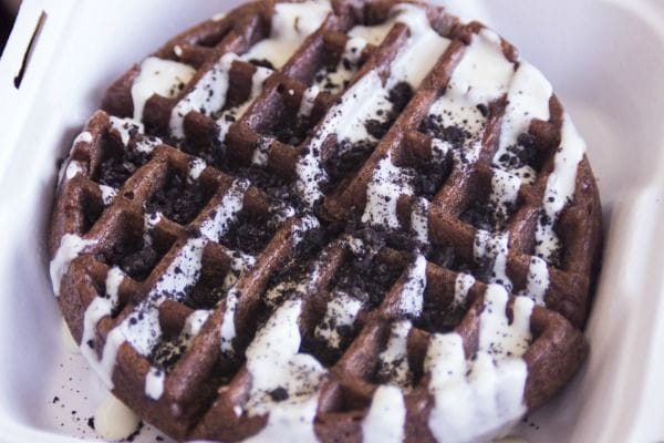 100 Enticing Breakfast Dishes