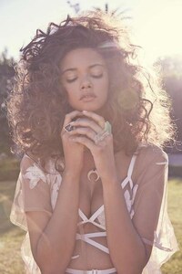 Summer Haze Lookbooks Image 6