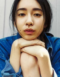 Contemplative Normcore Editorials Image 5