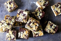 Cracker Ice Cream Sandwiches Image 2