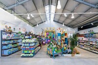 Sculptural Garden Centers Image 2