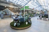 Sculptural Garden Centers Image 7