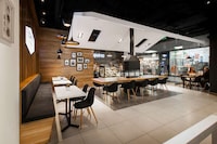 Cabin-Inspired Cafes Image 8
