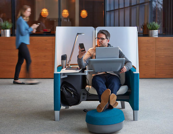 30 Examples of Futuristic Seating