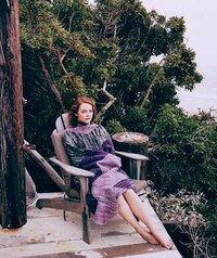 Sweater-Clad Celebrity Photoshoots Image 4