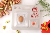 Crystal Clear Egg Containers Image 6
