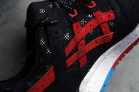 Bottle Rocket-inspired Kicks Image 4