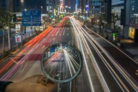 Magnified Cityscape Photography Image 4