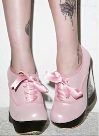 Ballerina Shoe Dioramas Image 5