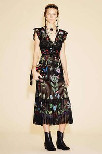 Aboriginal Art-Inspired Dresses Image 4