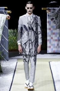 Eerie Geisha Menswear Image 2