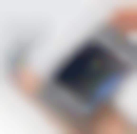 Compact Smartphone Cameras