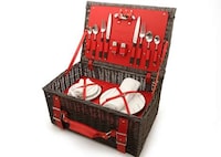 Luxurious Picnic Baskets Image 4