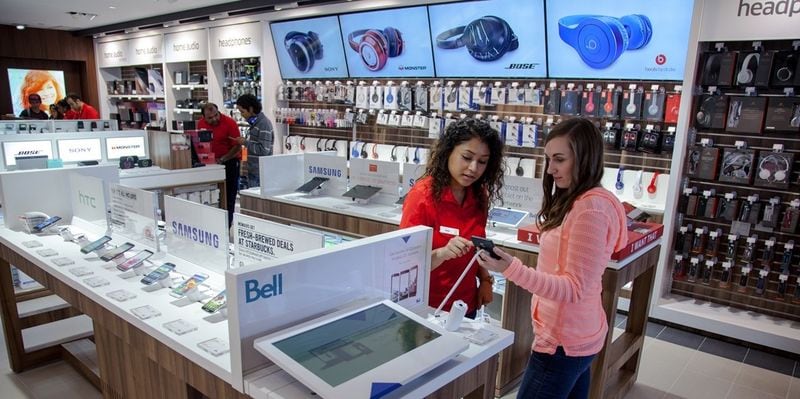 Experiential Electronic Stores