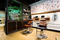 VR-Powered Hybrid Retail Image 2