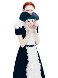 Costumed Wonderland Editorials Image 4