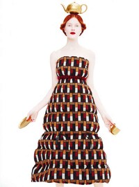Costumed Wonderland Editorials Image 8