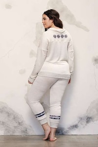 Curvy Mermaid-Inspired Clothing Image 7