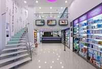 Futuristic Pharmacy Interiors Image 2