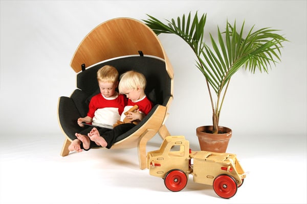15 Pod-Like Furniture Pieces