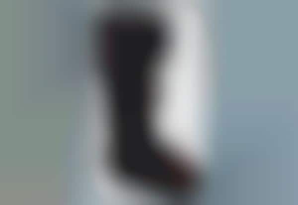 Data-Tracking Orthopedic Boots