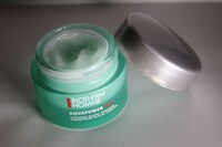 Concentrated Glacial Moisturizers Image 4