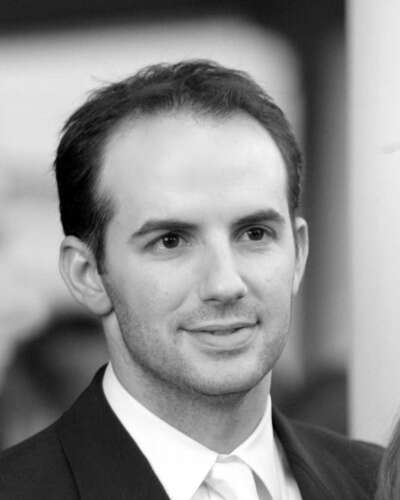 Pursuing Innovative Stardom