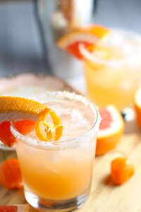 Spicy Grapefruit Cocktails Image 2